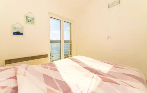 Cozy Apartment In Miskovici With Wifi - Image 3