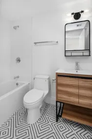 Union Square Beauty 2 bed/2 bath w/ Private Patio - Image 3