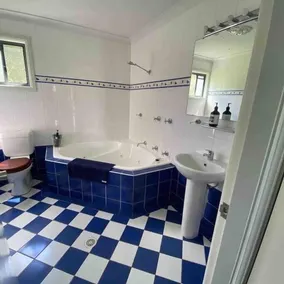 The Folly is a beautiful 2 bedroom holiday home with a log fire and fire pit. - Image 2