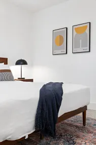 Modern Condo, 2 bed 1 bath Close to Beach - Image 4