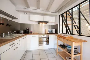 Spacious and charming flat at the gateway to Lyon and the Dombes - Image 5