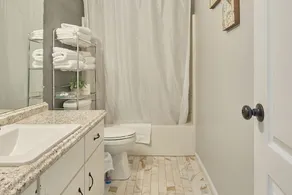 Spacious Home w/ Coffee Bar & GameRoom near Ft. Stewart & Savannah - Image 3