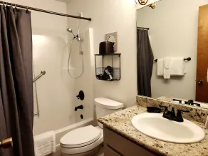Sunriver Hideaway with Access to The Cove - Image 5