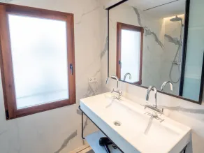 Brand new one suite apartment in Ibiza center - Image 2
