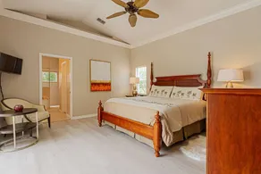 Briarwood- Terrazzo Lane with Lake View - Image 5