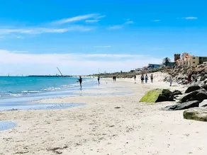 Beach Escape no 10: Sun, Sand, and Beach Await! Bring Your Pets Along! - Image 4