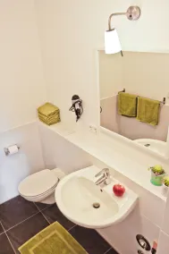 Holiday Apartment - Braeburn - Image 2
