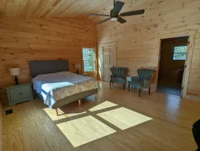 Log Home Mt Sunapee View - 5 min from beach and mountain & 9 min from town - Image 4