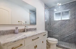 Heated salt water pool,true vacation for meticulous renter. Two miles from beach - Image 4