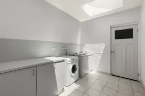 Pet friendly Riverside Retreat - Image 2
