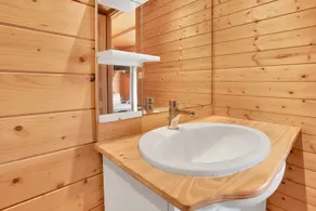 Chalet 'Joli En Bois' avec Terrasse Privée, Wi-Fi et Climatisation - Image 4