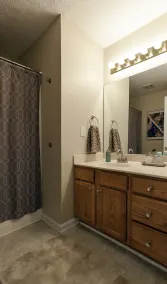 ADORABLE -Lucky i KY Lodge, PLATS, PLATS, Highlands, EXPO, Downtown, NULU - Image 3
