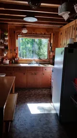 \"Tall Pines\" cottage acolhedor, beira-mar em Stoney Lake. - Image 5