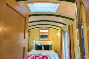 Plumcot Halt by Bloom Stays - sleeps 2 in 1 bedroom - Image 5