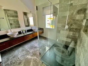 Beautiful house with pool very close to the beach! - Image 2