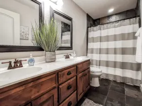 Amazing Locale 2KingBR 1BTH - Image 3