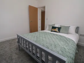 5 Marsh Lane - Image 5