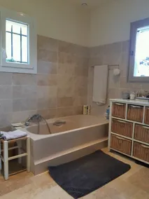 Luberon Beautiful air-conditioned villa with exceptional panorama Swimming pool Large garden - Image 3