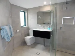 Ocean View, Lift Access 502 Opposite North Cronulla Beach - Image 5