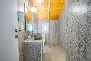 Penthouse Brand New Liana avec vue imprenable sur la mer dans la baie de Vlicho et la piscine! - Image 2