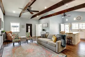 Spacious Modern Farmhouse Casita in Castro Valley Countryside with Private Patio - Image 5