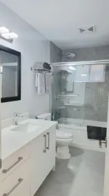 Adorable 2-bedroom basement suite - Image 3
