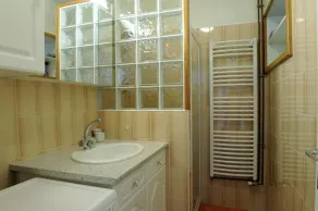 House - Image 3