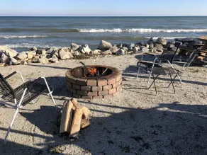 Welcome to the \"Lake Cottage\"  where lake Michigan waves are calling - Image 4