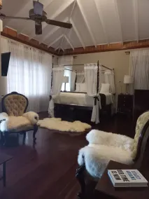 3 Bedroom Spacious Villa OMG Views of Sea - Image 4