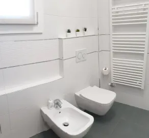 OLTRE LE NUVOLE,  SITUATO IN  ZONA TRANQUILLA E DISTA SOLO 5 MINUTI DALLA CITTÀ! - Image 3