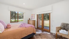 Freestone Park - this sensational Bells Beach property offers peace, privacy and luxury - Image 4