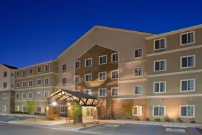 1 Bedroom | Free Breakfast + Outdoor Pool - Image 5