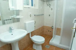 2-Zimmer-Ferienwohnung mit Terrasse und Meerblick Vrsar, Porec (A-3007-c) - Image 2