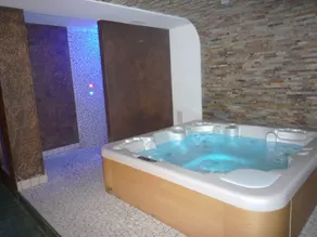 Air-conditioned with a pool,spa and fitness centre - Image 2