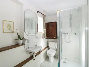 Pike Cottage, SODBURY DE PICADO - Image 2