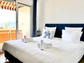 Exceptional sea view 250m+ Terrace 25m² + 5* beds + POOL + solarium - Image 4