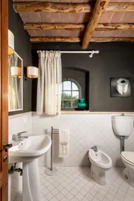 Appartement avec WIFI, piscine, climatisation, TV, patio, vue panoramique, près de Greve In Chianti - Image 2