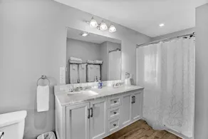 Clean, comfortable home. - Image 3