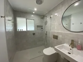 El Broulee Beach House - Image 2