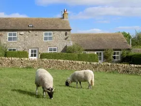 THE STONE BYRE, family friendly, with open fire in Barnard Castle - Image 5