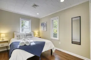Adorable two-bedroom retreat close to Easton, Denton, Centreville - Image 4
