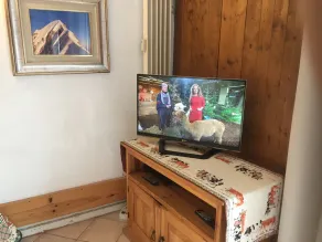 Luxury three-room apartment with panoramic views in downtown Chamonix - SAUNA, WIFI, GARAGE - Image 2