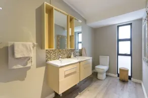 Queensrest - Image 4