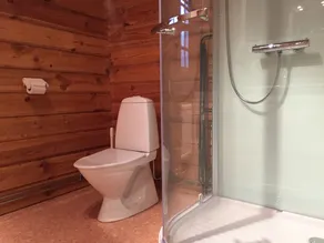 Chalet en bois rond pour 4 + 2 personnes, 80m2 au milieu de la forêt entre 2 lacs - Image 3