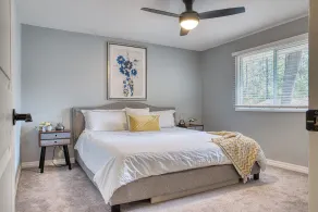 Luxury retreat-King Beds- Game Room- Hot Tub-Private Beach Access - Image 4