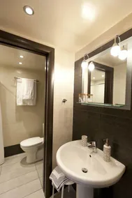 CHROMA Lodge Pikermi - Image 2