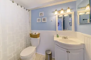 Vente de nuit gratuite! Oceanfront Condo. À quelques pas de la plage. Magnifique vue sur l'océan - Image 3