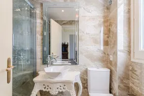 Luxury  accommodation on the Mediterranean coast - Image 3