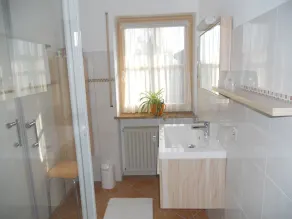 Ferienwohnung 2 Chiemseestern für 1-2 Personen (65 qm, 1. Etage) - Image 3