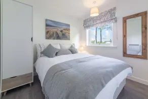 Beach Retreat - Image 4